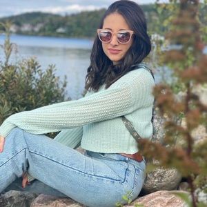 Meet your Posher, Nour